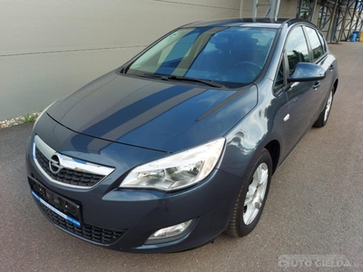 OPEL ASTRA 2010R. 1,4 16V