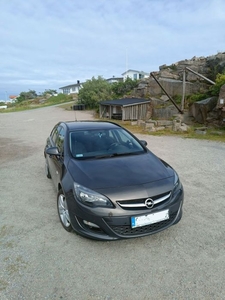 Opel Astra IV Sports Tourer