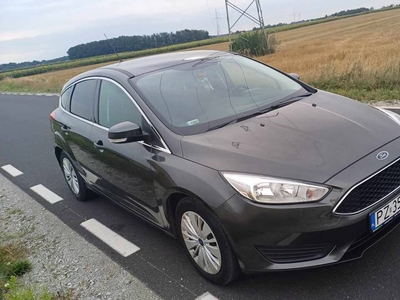 Sprzedam Forda Focusa 1.6 benzyna