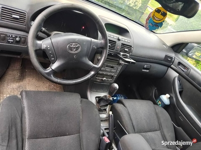 Sprzedam lub Zamienię Toyota Avensis kombi 2.0 diesel 2003