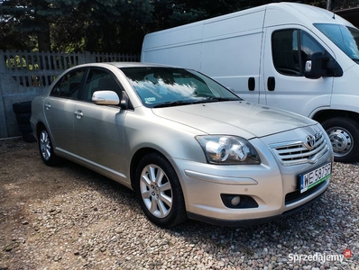 TOYOTA AVENSIS 1.8 BENZYNA SALON POLSKA