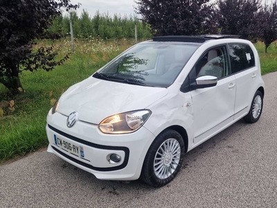 Volkswagen up! 1.0 high