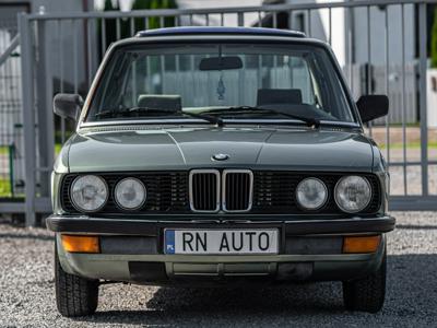 BMW 518