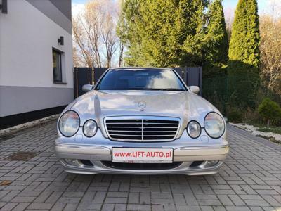 Mercedes E 240