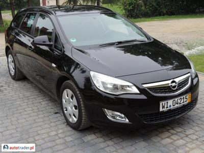 Opel Astra 1.7 110 KM 2011r. (Rymanów)