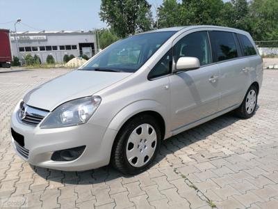 Opel Zafira B na 7 osób / Klimatronic