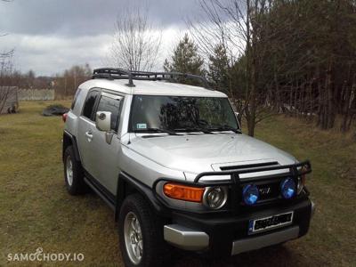 Używane Toyota FJ 4X4 , SKÓRA , HAK , AUTOMAT