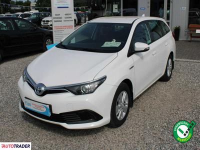 Toyota Auris 1.8 hybrydowy 99 KM 2018r. (Warszawa)