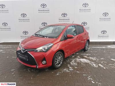 Toyota Yaris 1.3 benzyna 99 KM 2016r. (Bielany Wrocławskie)