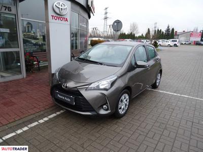 Toyota Yaris 1.5 benzyna 111 KM 2019r. (Częstochowa)