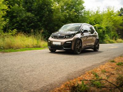 BMW i3 2019 i3s 120Ah BEV 28224km 135kW