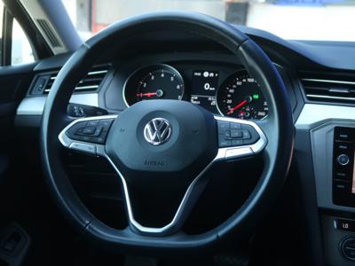 Volkswagen Passat 2019 1.5 TSI 104516km ABS