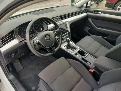 Volkswagen Passat 1.8 Turbo 180KM DSG Navi Masaże Radar