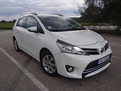 Używane Toyota Verso - 56 900 PLN, 137 900 km, 2015