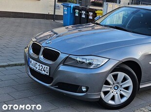 BMW Seria 3 318i