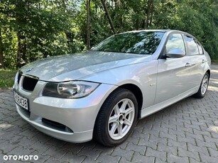 BMW Seria 3 318i