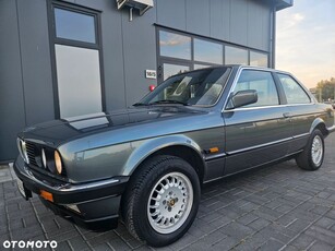 BMW Seria 3 320i