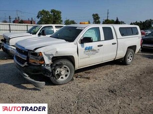 Chevrolet Silverado 4.0 benzyna 2018r. (LANSING)