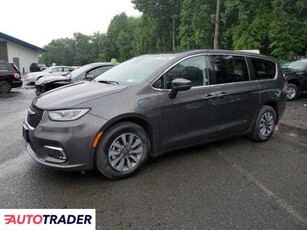 Chrysler Pacifica 3.0 hybrydowy 2023r. (EAST GRANBY)