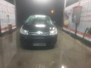 Sprzedam Citroen C4 1.4 benzyna 2005r