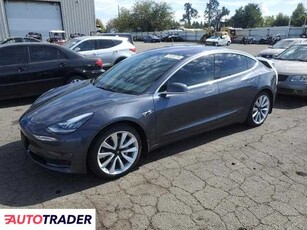 Tesla Model 3 benzyna 2019r. (WOODBURN)