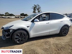 Tesla Model Y benzyna 2022r. (SAN MARTIN)