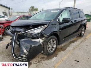 Toyota Sienna 2.0 hybrydowy 2021r. (PEKIN)