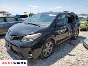 Toyota Sienna 3.0 benzyna 2018r. (CAHOKIA HEIGHTS)