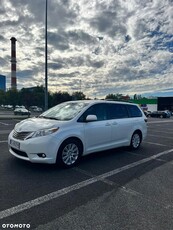 Toyota Sienna 3.5 V6 XLE AWD