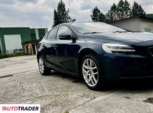 Volvo V40 2.0 diesel 190 KM 2016r. (żywieckie)