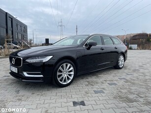 Volvo V90 T8 AWD Plug-In Hybrid Momentum