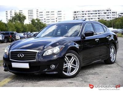 Infiniti M