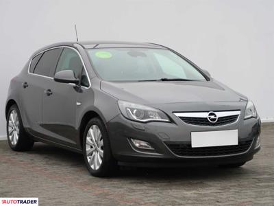 Opel Astra 1.6 113 KM 2010r. (Piaseczno)