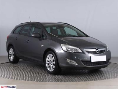 Opel Astra 1.7 123 KM 2012r. (Piaseczno)