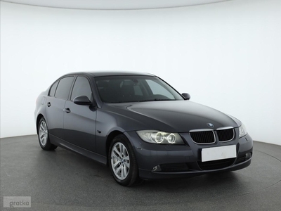 BMW SERIA 3 IV (E90/E91/E92/E93) BMW SERIA 3 , 1. Właściciel, Xenon, Klimatronic, Tempomat, Parktronic,