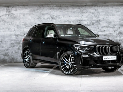 BMW X5 M50