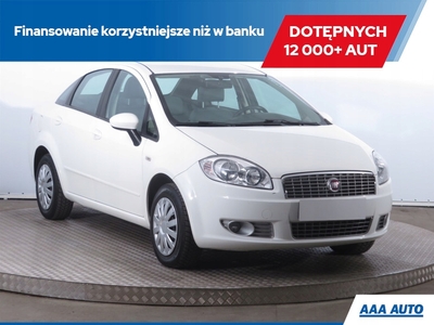 Fiat Linea Sedan 1.4 77KM 2012