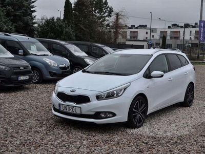 Kia Ceed II Kombi 1.6 GDI 135KM 2014