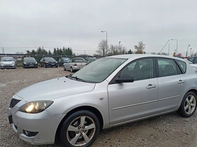 Mazda 3 I Sedan 1.6 MZ-CD 109KM 2005