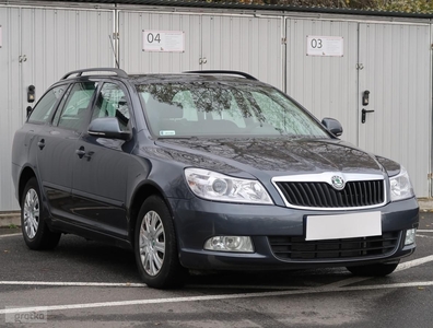 Skoda Octavia II , Salon Polska, Serwis ASO, Klima