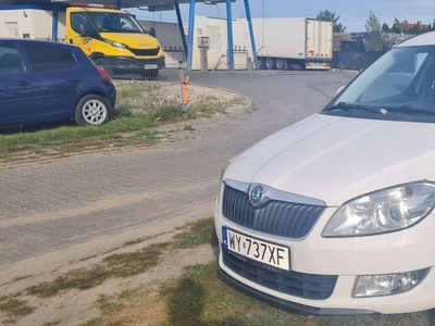 Skoda Roomster Mikrovan Facelifting 1.2 TSI 85KM 2012