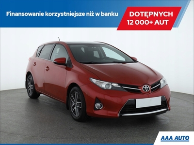 Toyota Auris II Hatchback 5d Valvematic 130 132KM 2014