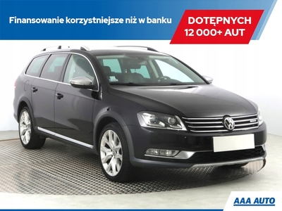 Volkswagen Passat B7 Variant 2.0 TDI CR BlueMotion 177KM 2014