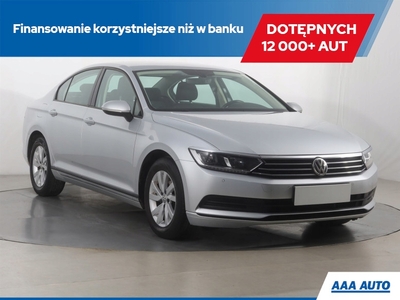 Volkswagen Passat B8 Limousine 2.0 TDI BlueMotion Technology 150KM 2017