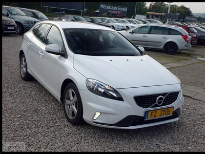 Volvo V40 II D2 R-Design 2.0d 120KM* ks serwis*navi* alu* PDC