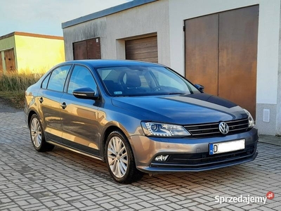 VW Jetta 1.4TSI DSG salon PL 1wł bog.wyp: BIXenon, zamiana