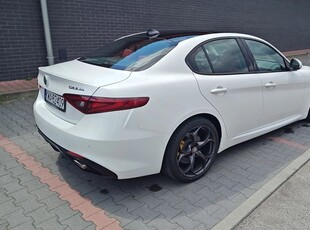 Alfa Romeo Giulia 2.0 Turbo 16V AT8 Veloce Ti