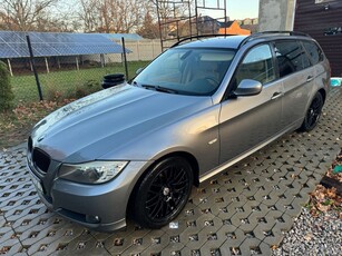 BMW Seria 3 318d DPF Touring Edition Lifestyle