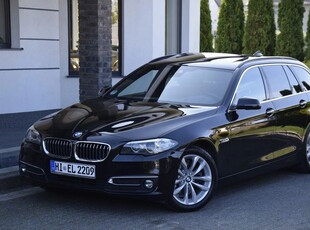 BMW Seria 5 520d xDrive Touring Luxury Line