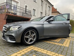 Mercedes-Benz Klasa E 220 d T 9G-TRONIC AMG Line